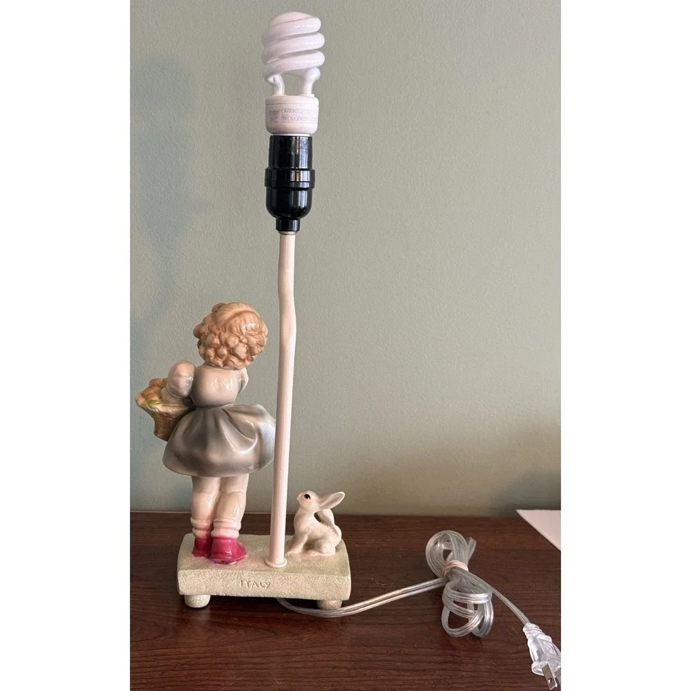 Vtg APPLE BASKET GIRL & RABBIT Table Lamp ENAMELED METAL Italy W Labels